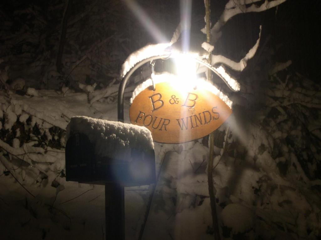 B&B Four Winds フォッリーナ エクステリア 写真
